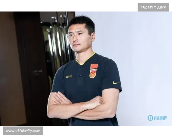 邵佳一寄语年轻球员十年后希望能向你要签名